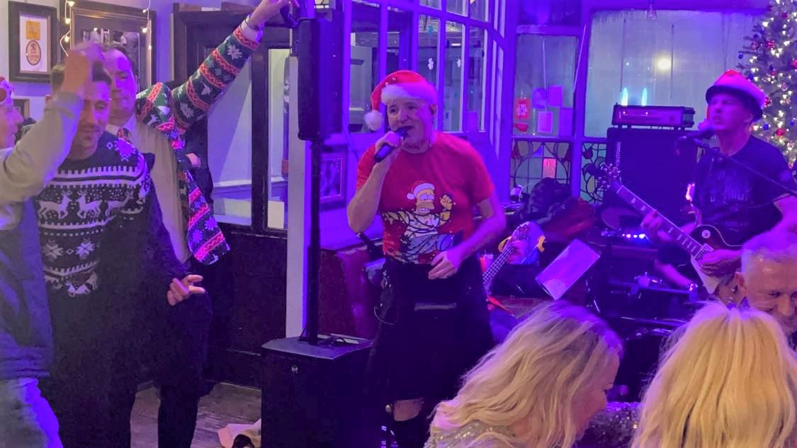 Photo 15 of Christmas 2021